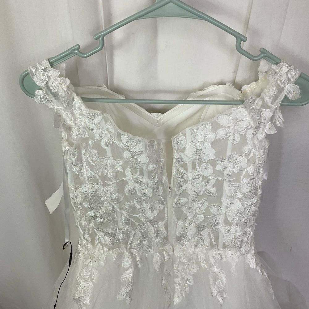 NEW La Femme White 28598 Sheer Floral Off The Shoulder Ball Bride Gown Dress 2 - Picture 10 of 10